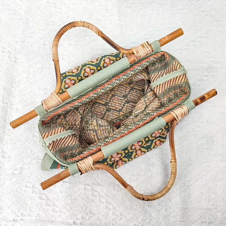 Elise’s Heritage Style | Retro Print Handbag