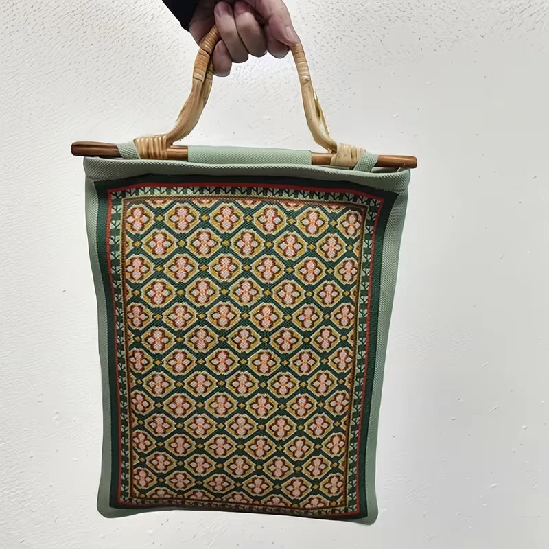 Elise’s Heritage Style | Retro Print Handbag